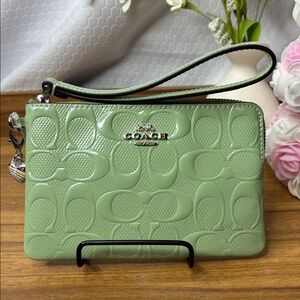 Coach Corner Zip Signature Patent Leather Wristlet NWT